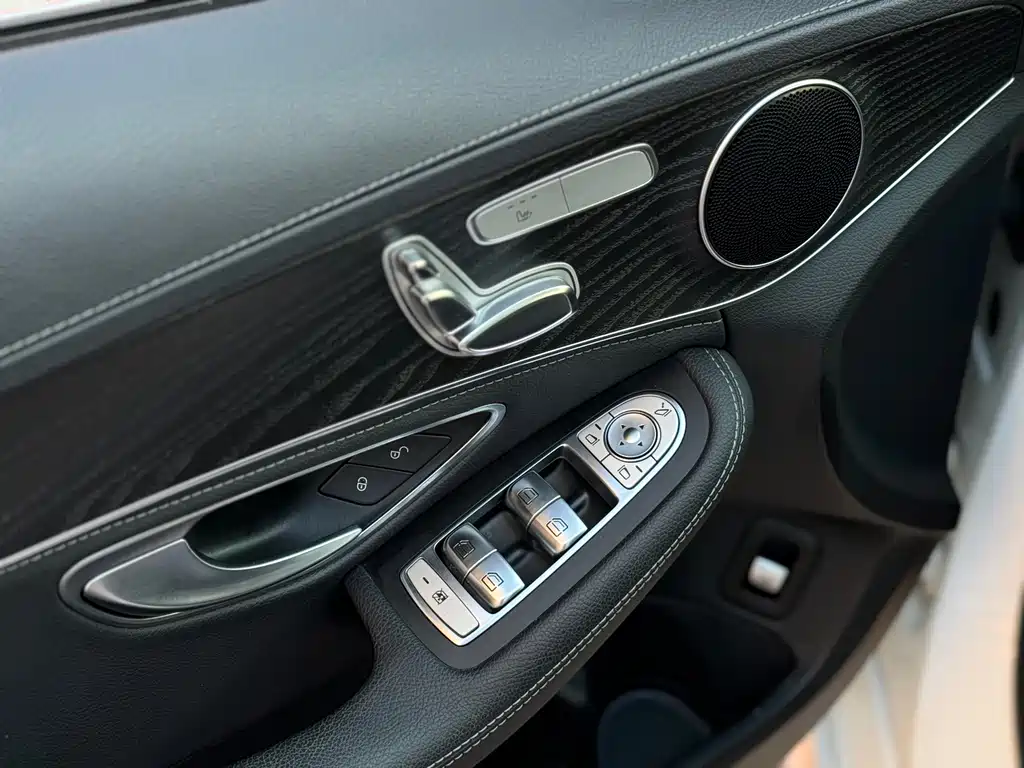 Mercedes-Benz C-Class 2018 — фото 13