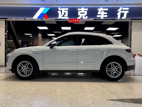 Porsche Macan 2016