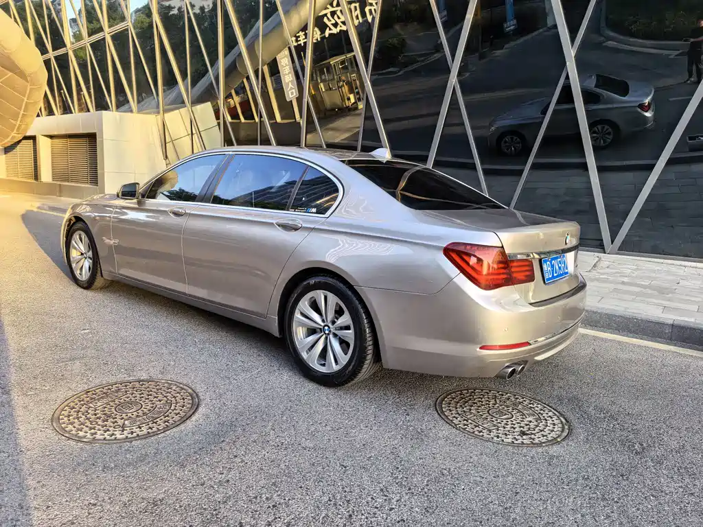 BMW 7 Series 2013 — фото 5