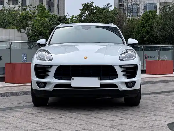 Porsche Macan 2016