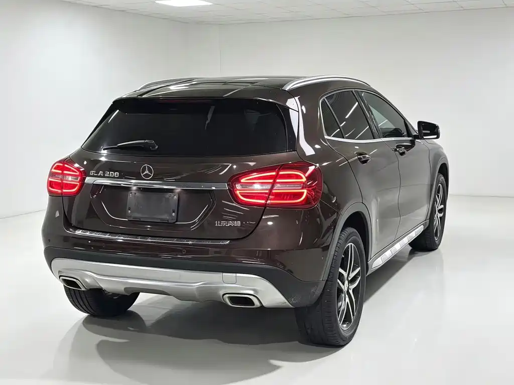 Mercedes-Benz GLA 2016
