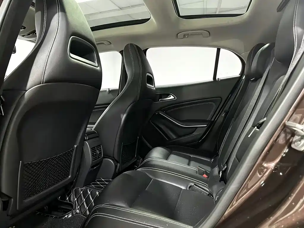 Mercedes-Benz GLA 2016