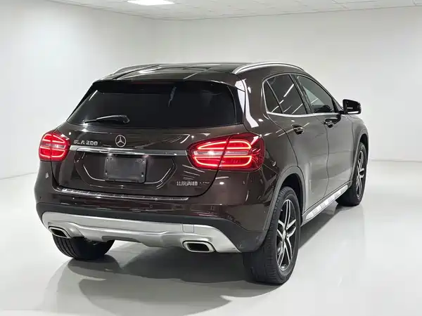 Mercedes-Benz GLA 2016