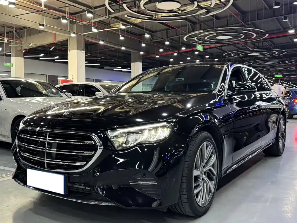 Mercedes-Benz E-Class 2024