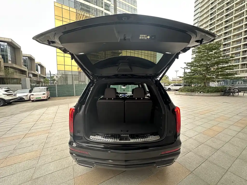 Cadillac XT6 2022 — фото 21