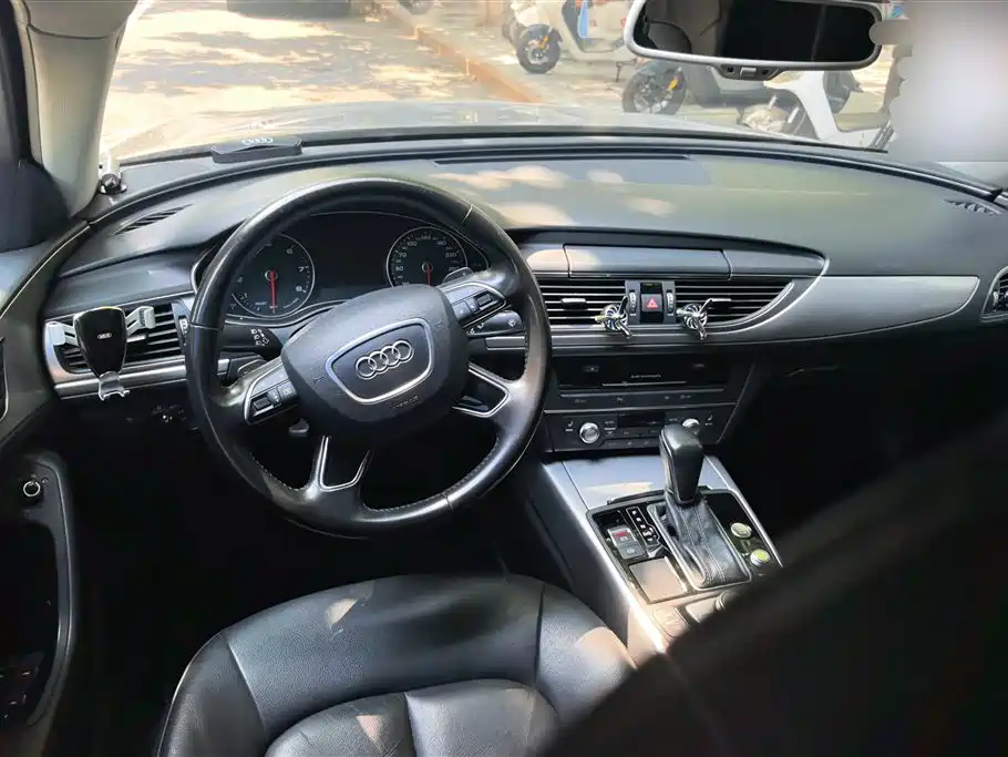 Audi A6L 2017 — фото 12