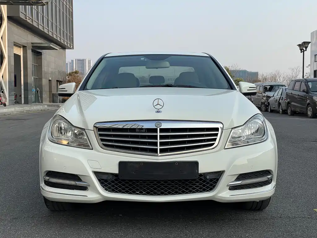 Mercedes-Benz C-Class 2012 — фото 2