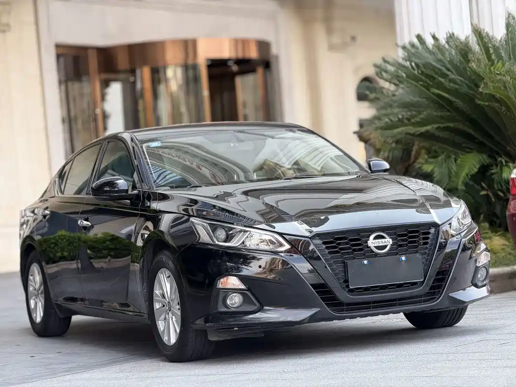 Nissan Teana 2022