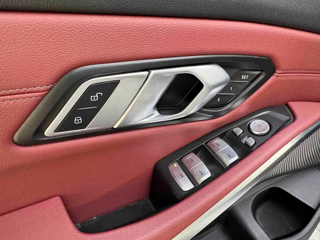 BMW 3 Series 2023 — фото 18
