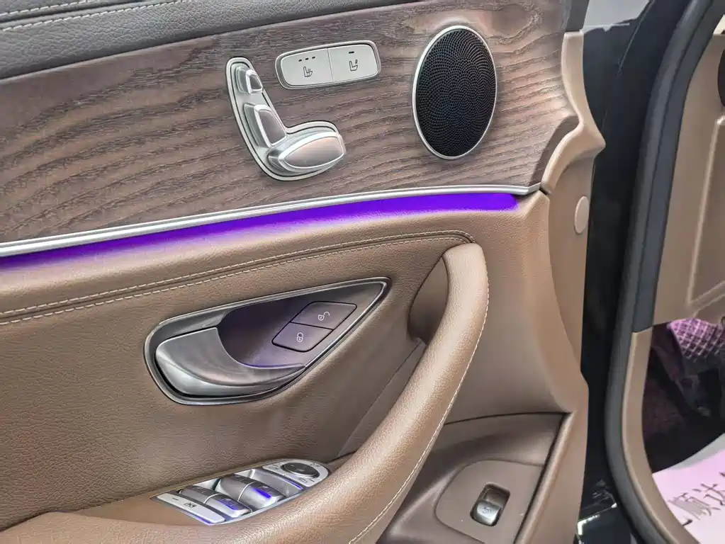 Mercedes-Benz E-Class 2023 — фото 5