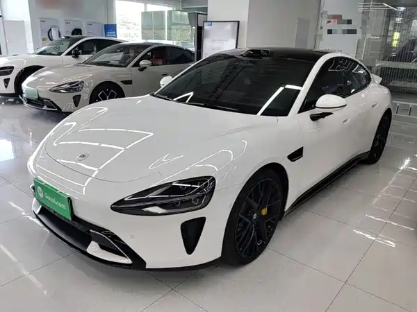 Xiaomi SU7 2024