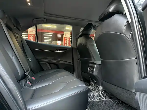 Toyota Camry 2019