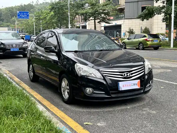 Hyundai Yuedong 2012