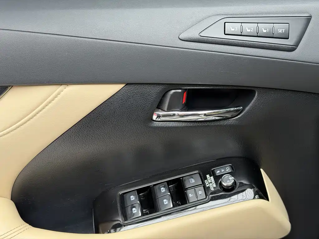 Toyota Vellfire 2019 — фото 10