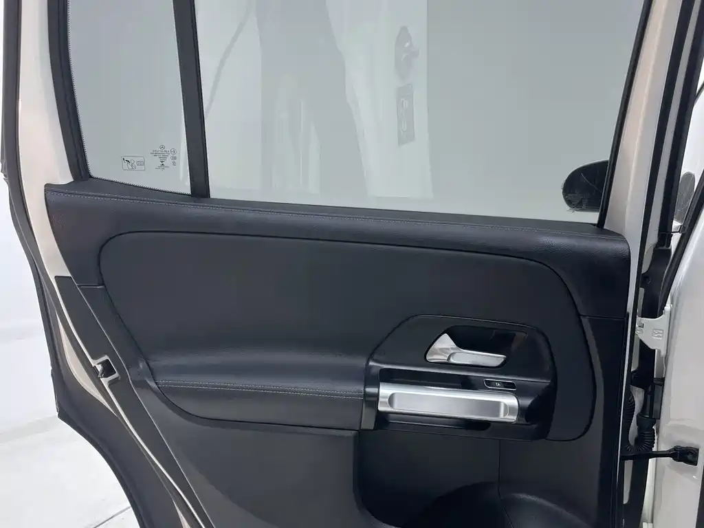 Mercedes-Benz GLB 2020 — фото 20
