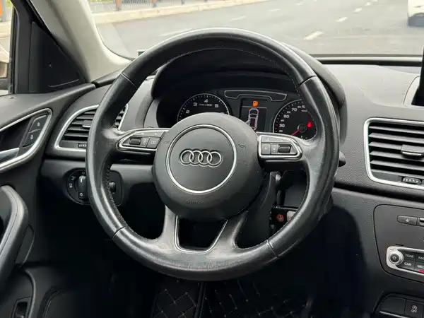 Audi Q3 2016