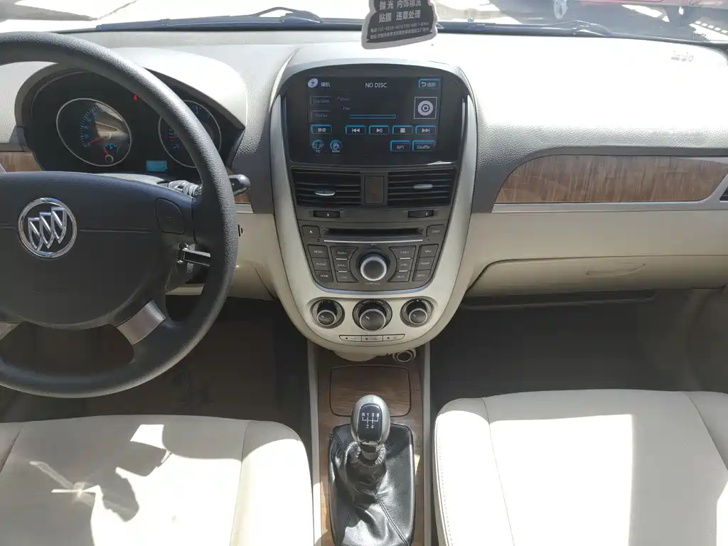 Buick Excelle 2016 — фото 10