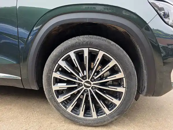 Geely Xingyue L 2025