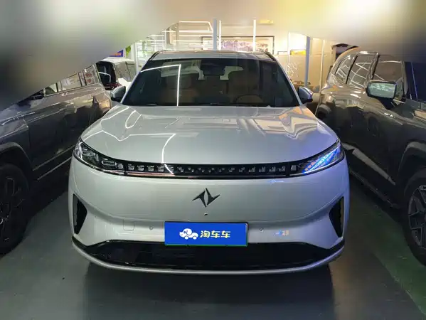 Dongfeng e008 2025
