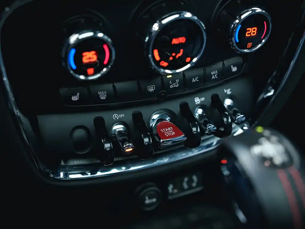 MINI Clubman 2017 — фото 12