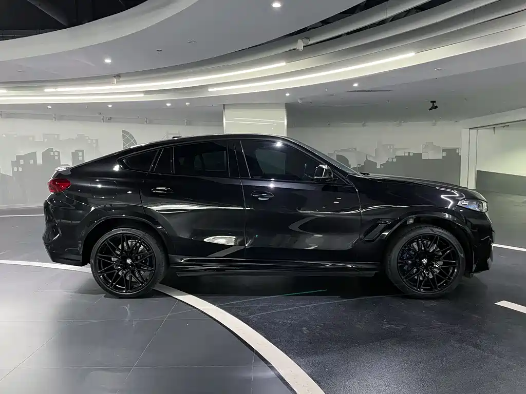 BMW X6 M 2023 — фото 6