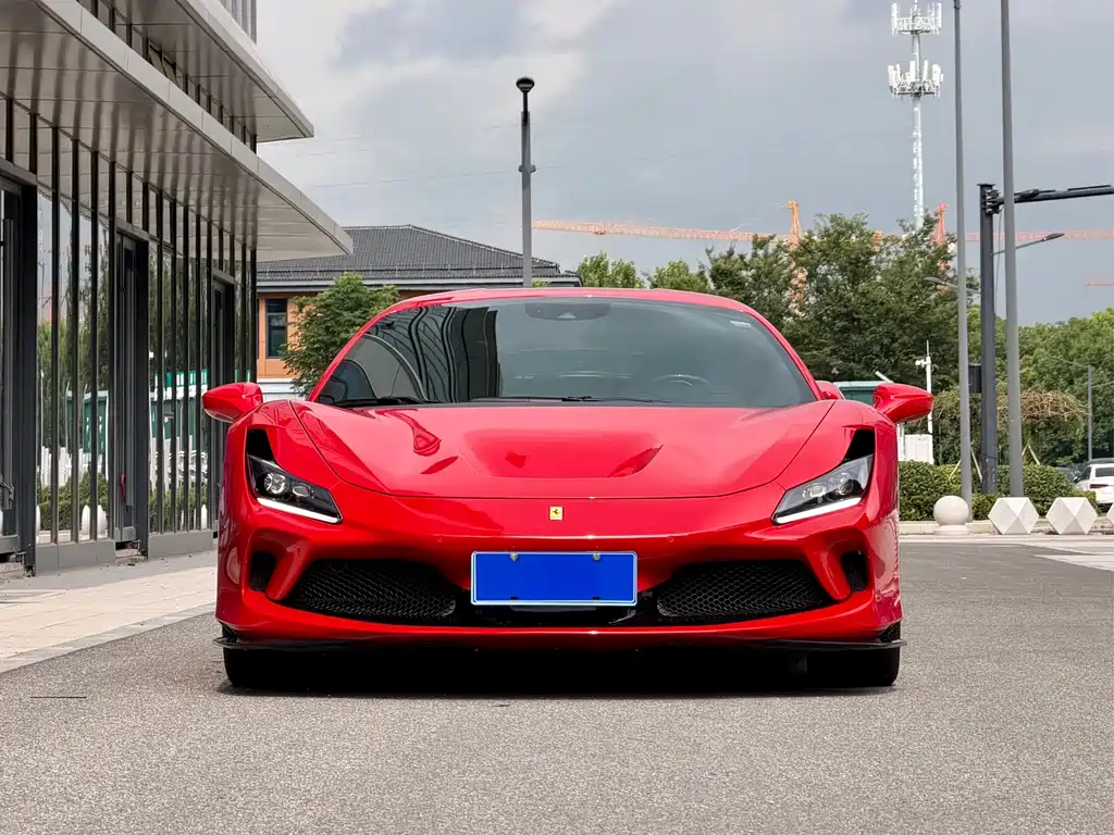 Ferrari F8 2021 — фото 2