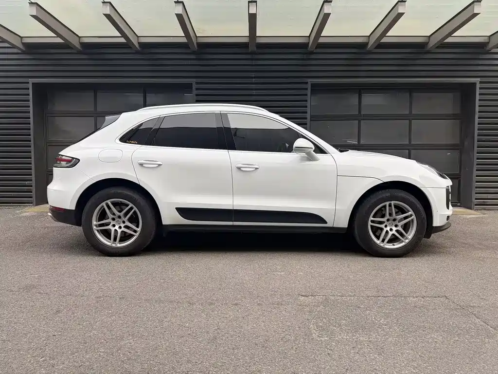 Porsche Macan 2019 — фото 4
