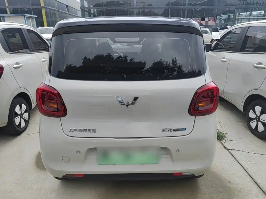 Wuling Hongguang MINIEV 2025
