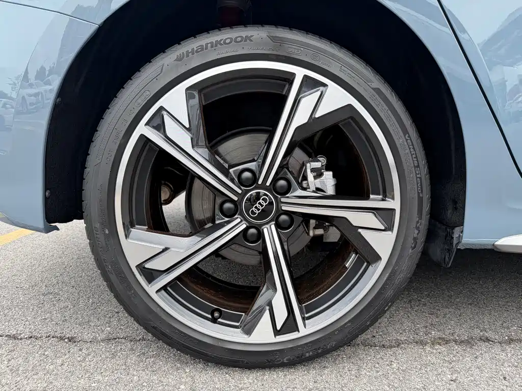 Audi A3 2023 — фото 27