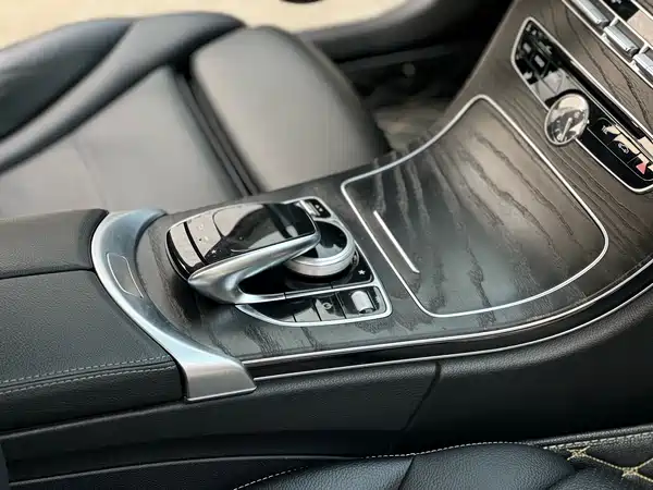 Mercedes-Benz C-Class 2017