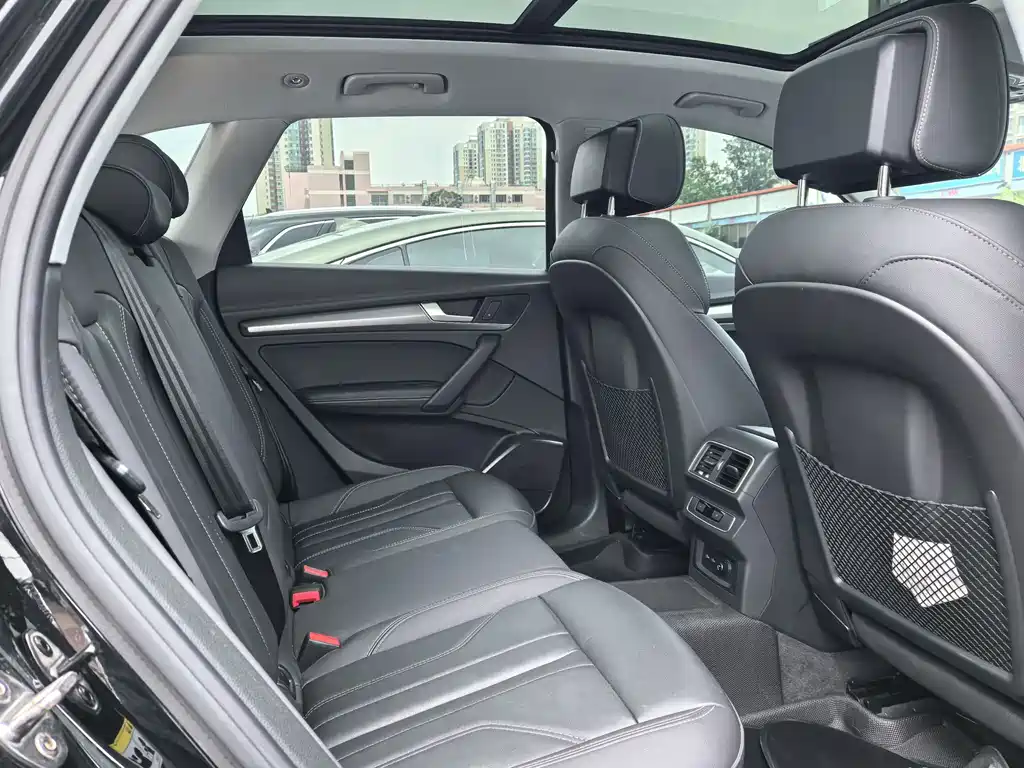 Audi Q5L 2022 — фото 7