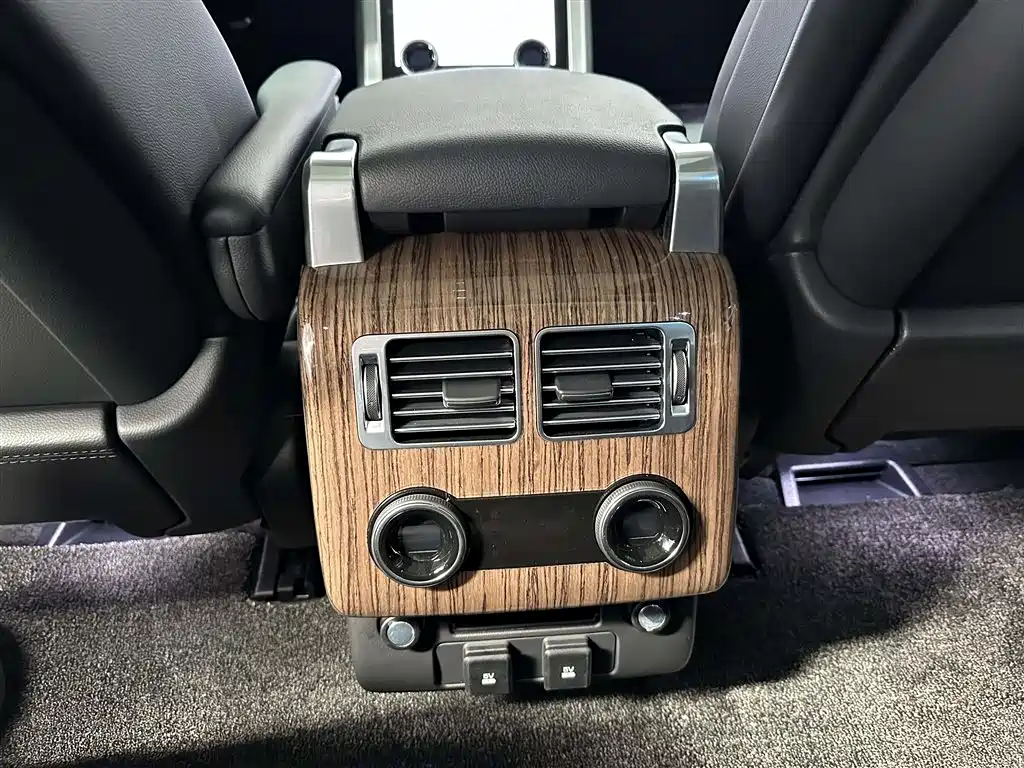 Land Rover Range Rover 2020 — фото 12