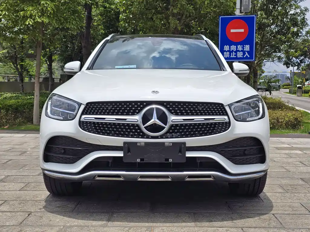 Mercedes-Benz GLC 2023