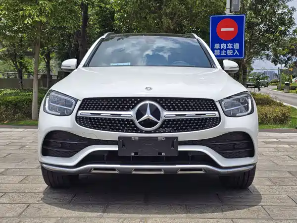 Mercedes-Benz GLC 2023