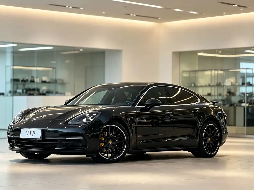 Porsche Panamera 2018 — фото 1