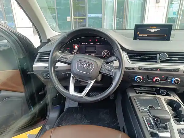Audi Q7 2016