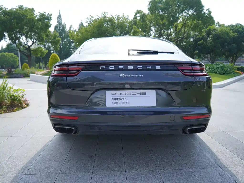 Porsche Panamera 2019 — фото 18