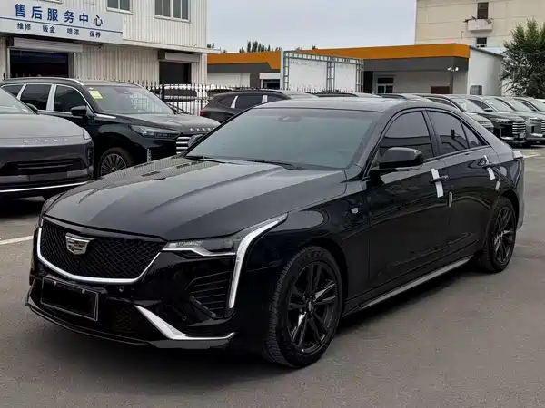 Cadillac CT4 2024