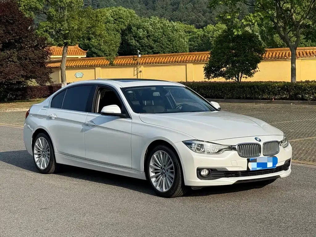 BMW 3 Series 2018 — фото 3