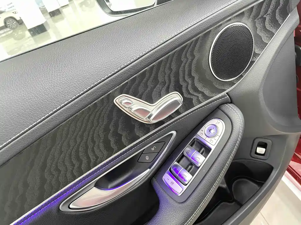 Mercedes-Benz C-Class 2020 — фото 12