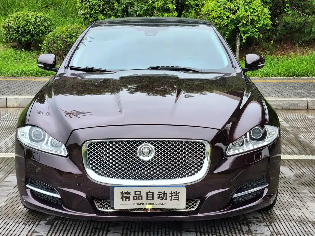 Jaguar XJ 2013