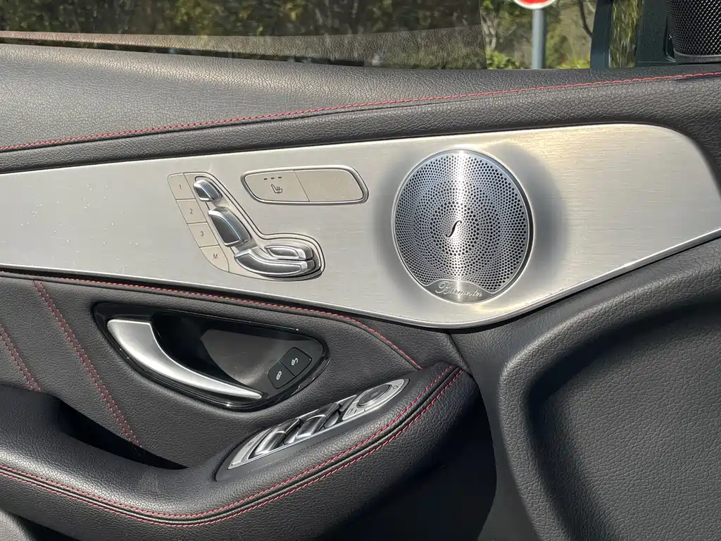 Mercedes-Benz GLC AMG 2020 — фото 15