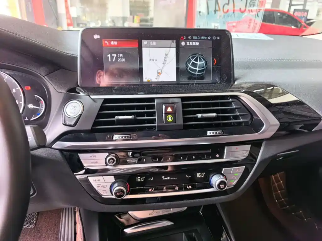 BMW X3 2018 — фото 13