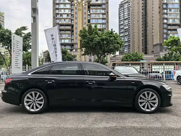 Audi A6L 2022