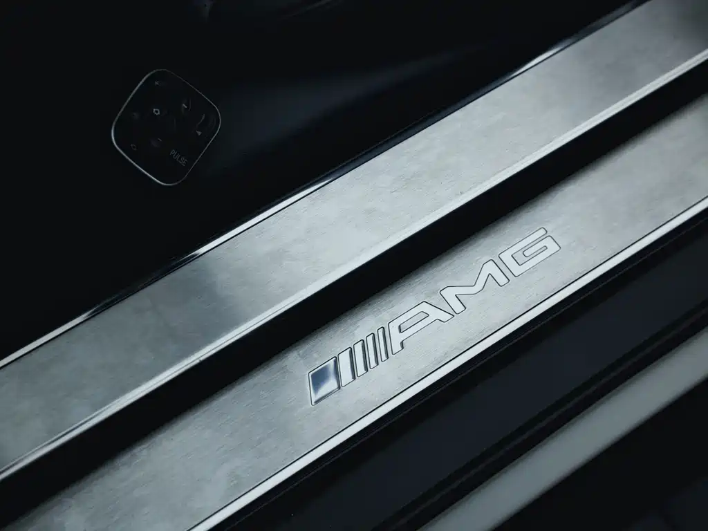 Mercedes-Benz SL-Class AMG 2010 — фото 23