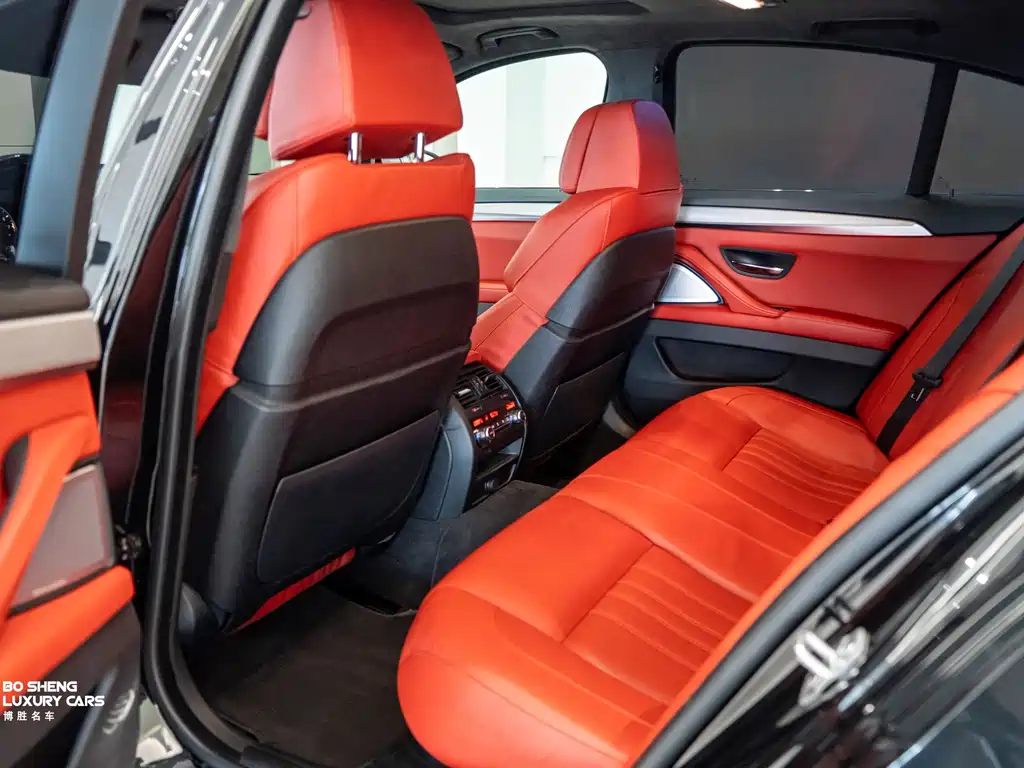 BMW M5 2017 — фото 14