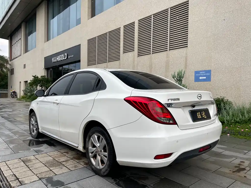 GAC Motor Trumpchi GA3S 2015 — фото 9
