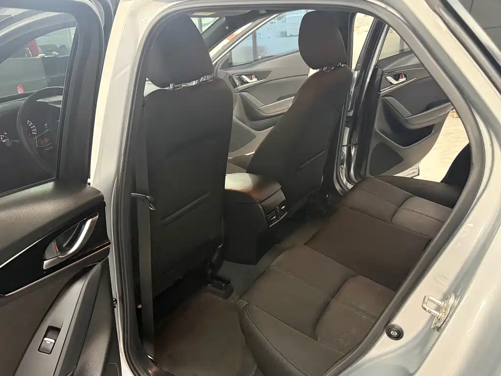 Mazda CX-4 2021
