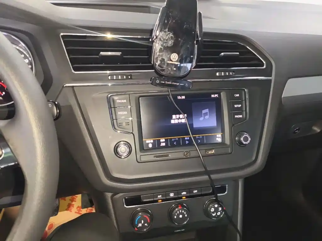 Volkswagen Tiguan L 2018 — фото 13