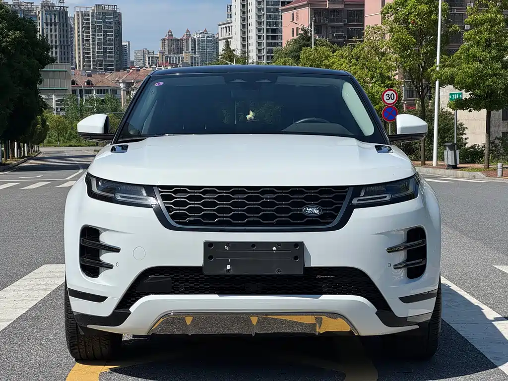 Land Rover Evoque 2023 — фото 1